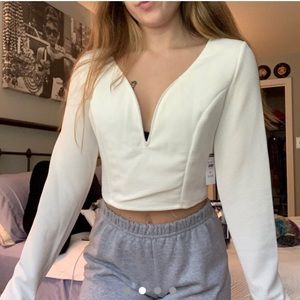 White wire neck crop top